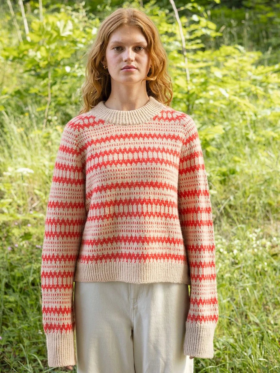 Kleiva Ladies Sweater / Norwegian Icons Collection 2410 / No. 4 / Single Pattern by Sandnes Garn
