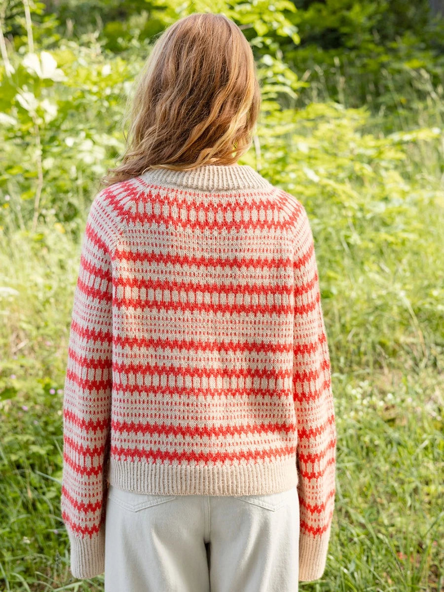 Kleiva Ladies Sweater / Norwegian Icons Collection 2410 / No. 4 / Single Pattern by Sandnes Garn