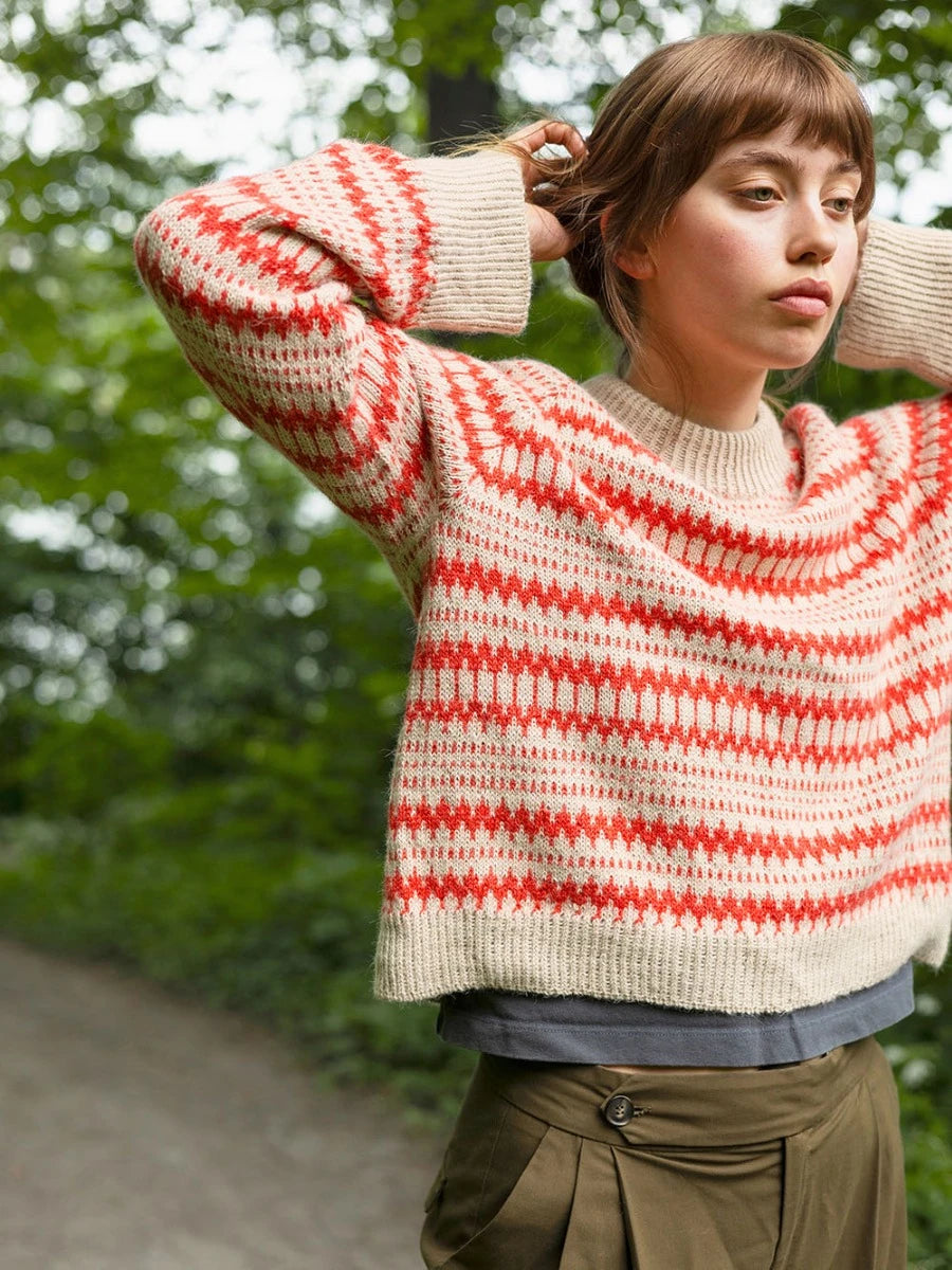 Kleiva Ladies Sweater / Norwegian Icons Collection 2410 / No. 4 / Single Pattern by Sandnes Garn