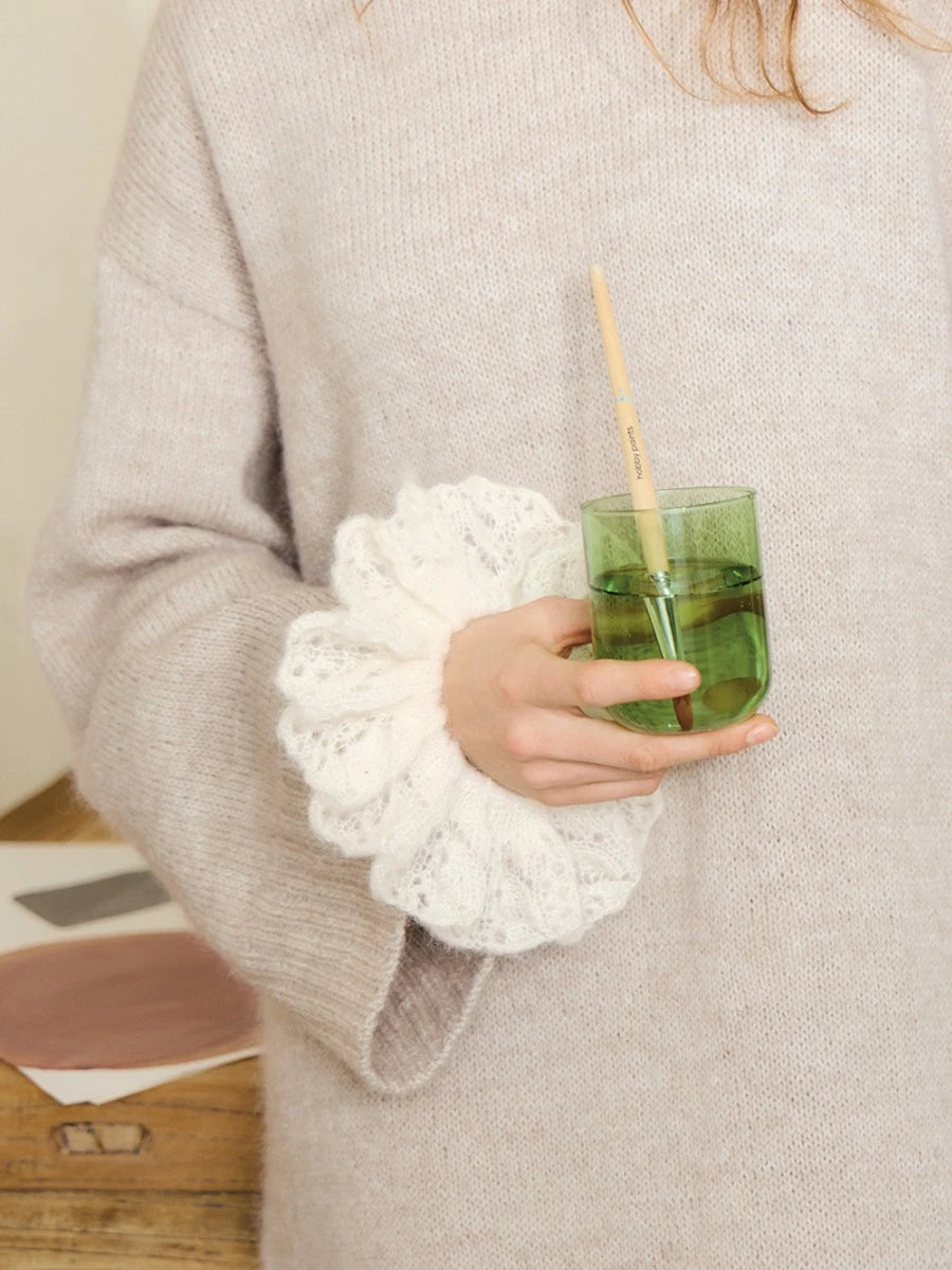 Fleur Scrunchie / DIY 2502 / No. 11 / Single Pattern by Sandnes Garn