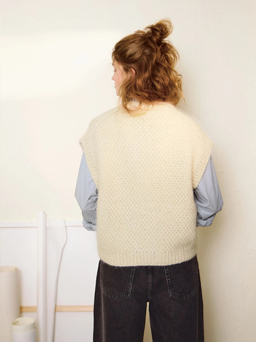 Harper Vest / DIY 2502 / No.5 / Single Pattern by Sandnes Garn