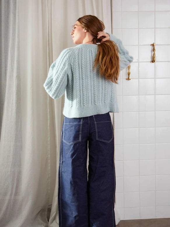 Kaja sweater / DIY 2403 / No.10 / Single Pattern by Sandnes Garn