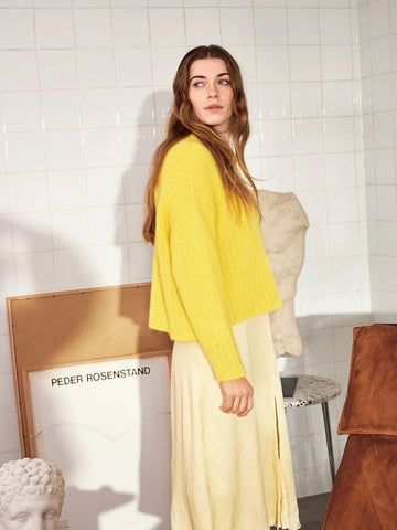 Hilda Sweater / DIY Collection 2403 / No. 4 / Single Pattern by Sandnes Garn