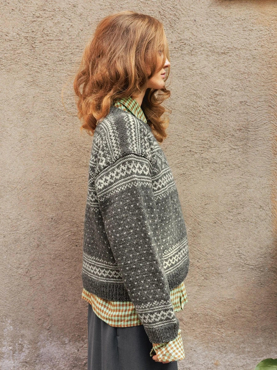 Setesdal Women's Cardigan / Norwegian Icons Adult 2510 / No. 6 / Single Pattern by Sandnes Garn