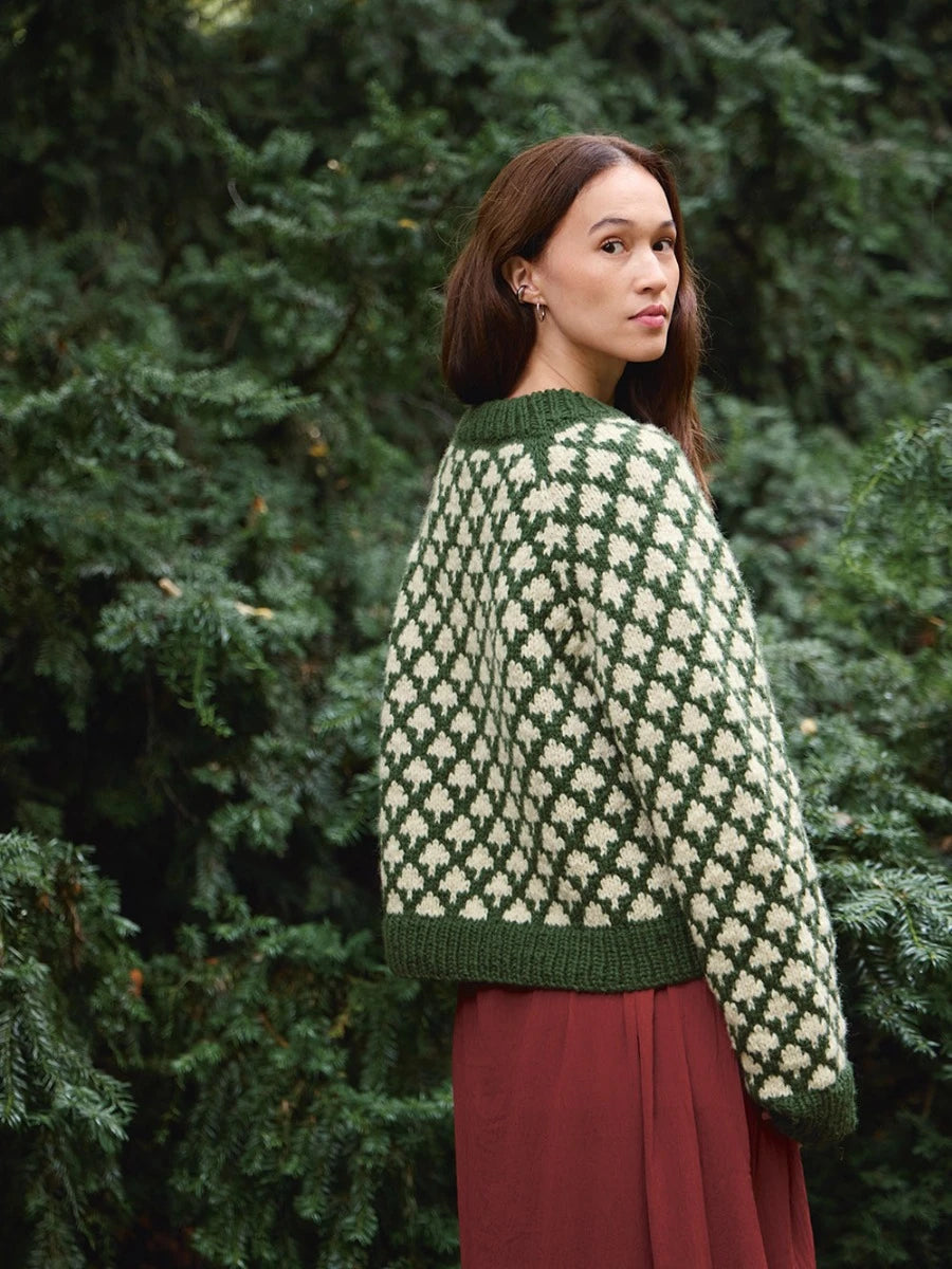 Christmas Tree Sweater / Collection 2511 / No. 2 / Single Pattern by Sandnes Garn