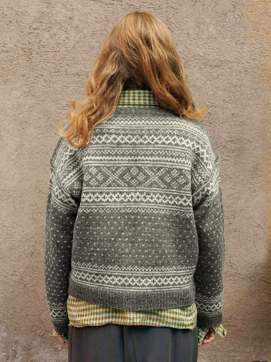 Setesdal Women's Cardigan / Norwegian Icons Adult 2510 / No. 6 / Single Pattern by Sandnes Garn