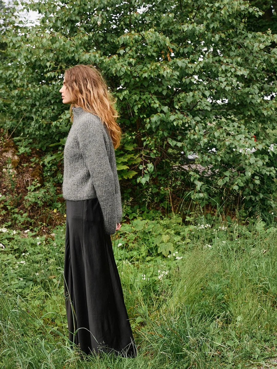 Tia Zipper Jacket / DIY 2507 / No.10 / Single Pattern by Sandnes Garn