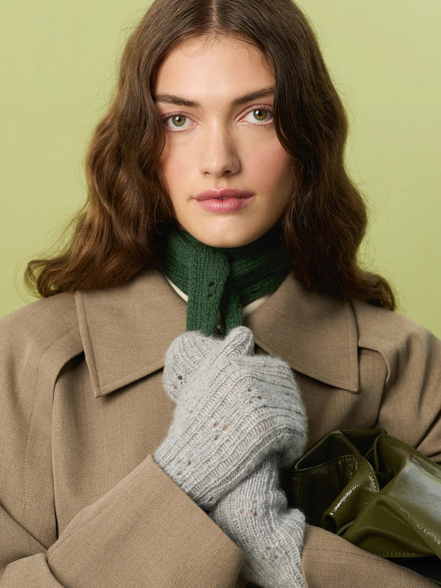 Miu Pointelle Mittens / 2607 Cashmere / No. 4 / Single Pattern by Sandnes Garn - Must be purchased Sandnes Garn Yarn
