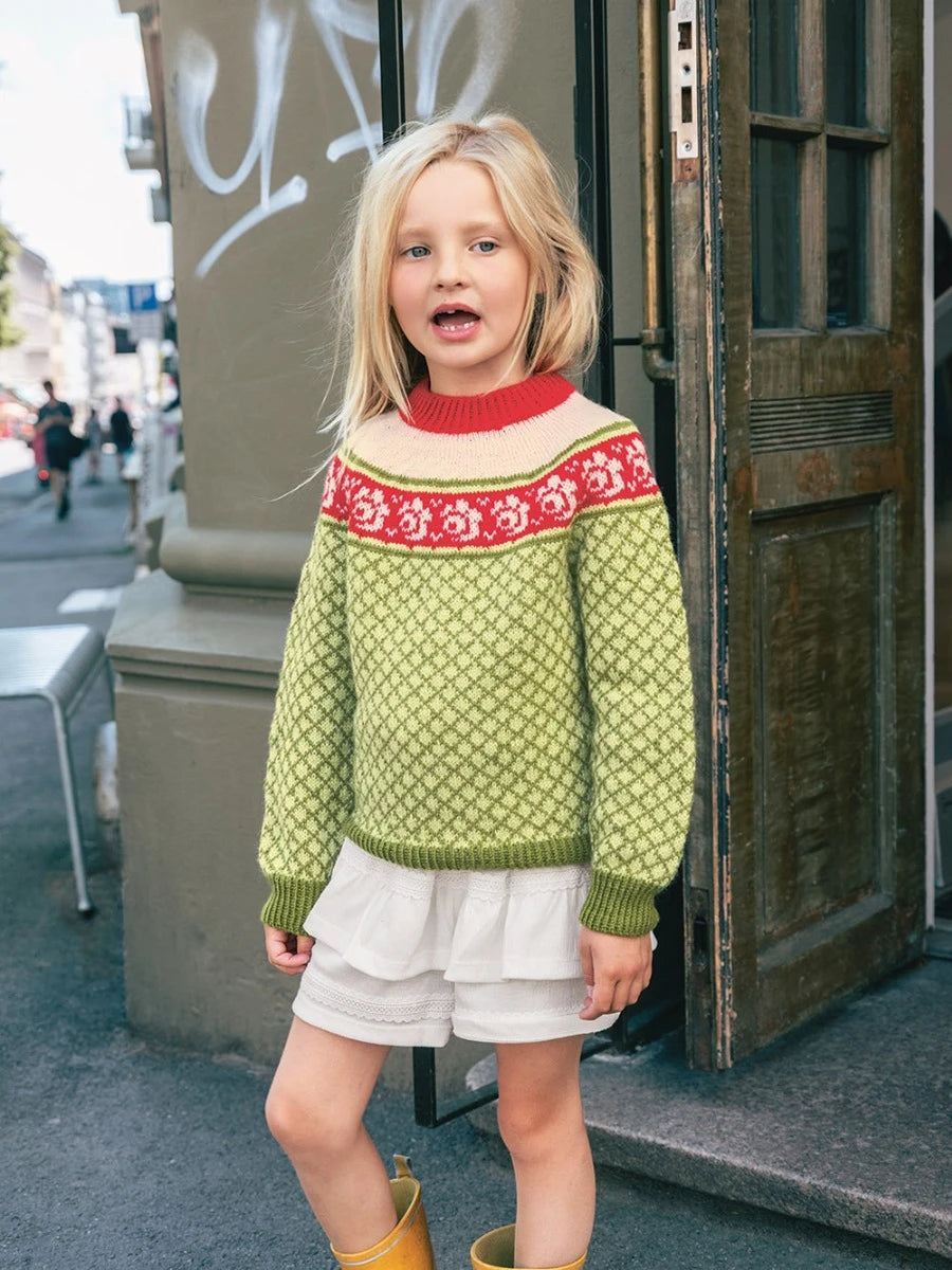 Blome Sweater Junior / Norwegian Icons Junior 2509 / No. 5 / Single Pattern by Sandnes Garn