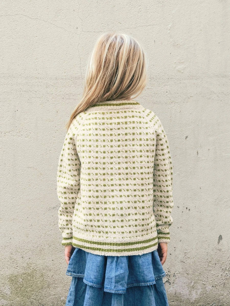 Islender Junior / Norwegian Icons Junior 2509 / No. 3 / Single Pattern by Sandnes Garn